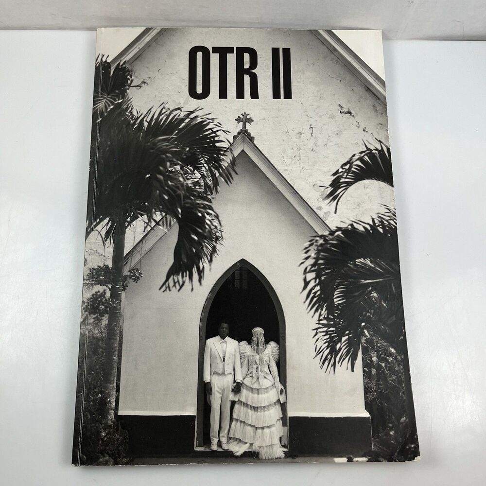 Beyonce Jay-Z Official OTR II World Tour Photo Book Program - On the Run 2